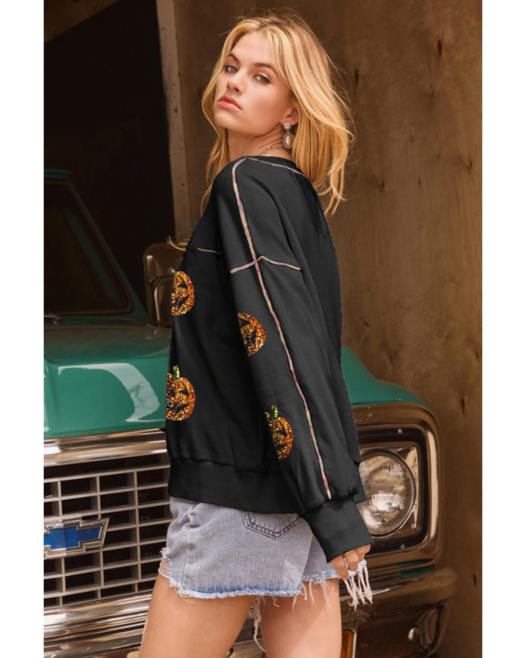 Black Sequin Pumpkin Face Graphic Exposed Seam Halloween Sweatshirt - S